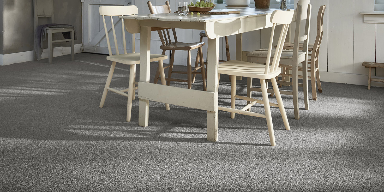 Килимове покриття Associated Weavers Pearl 95