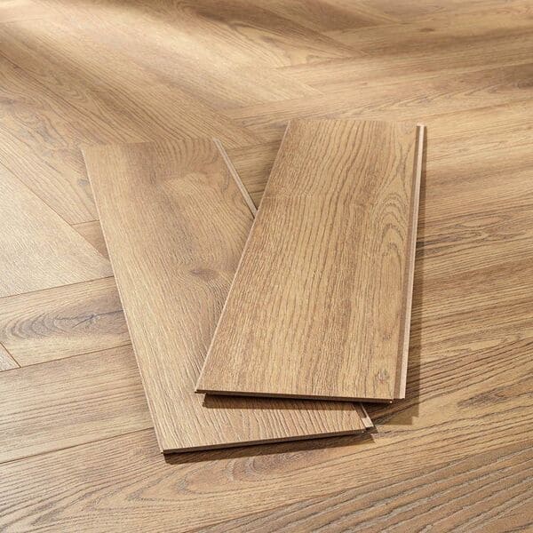 Ламінат Англійська Ялинка Kronotex Herringbone Treviso Oak D 4764