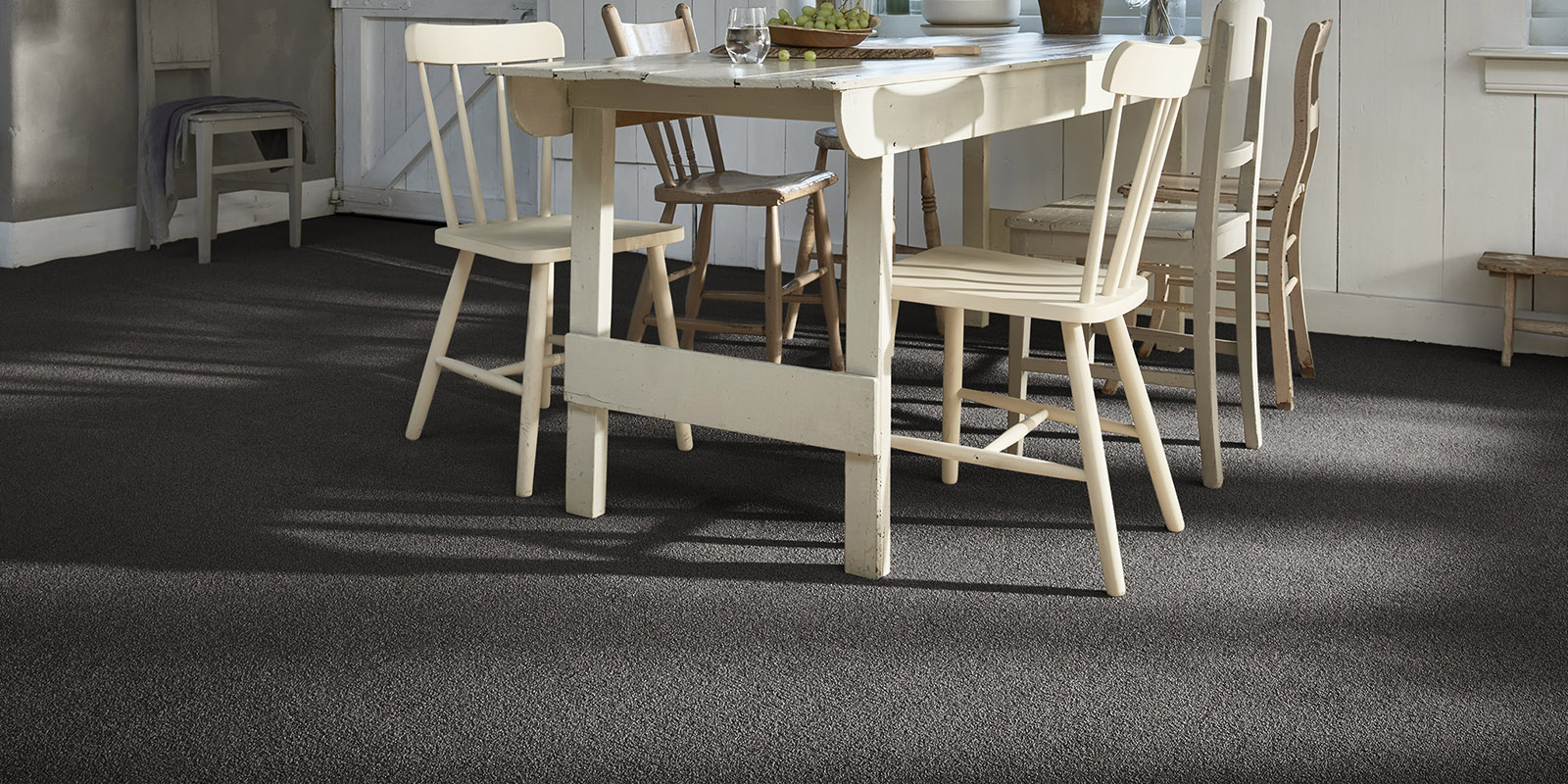 Килимове покриття Associated Weavers Pearl 99