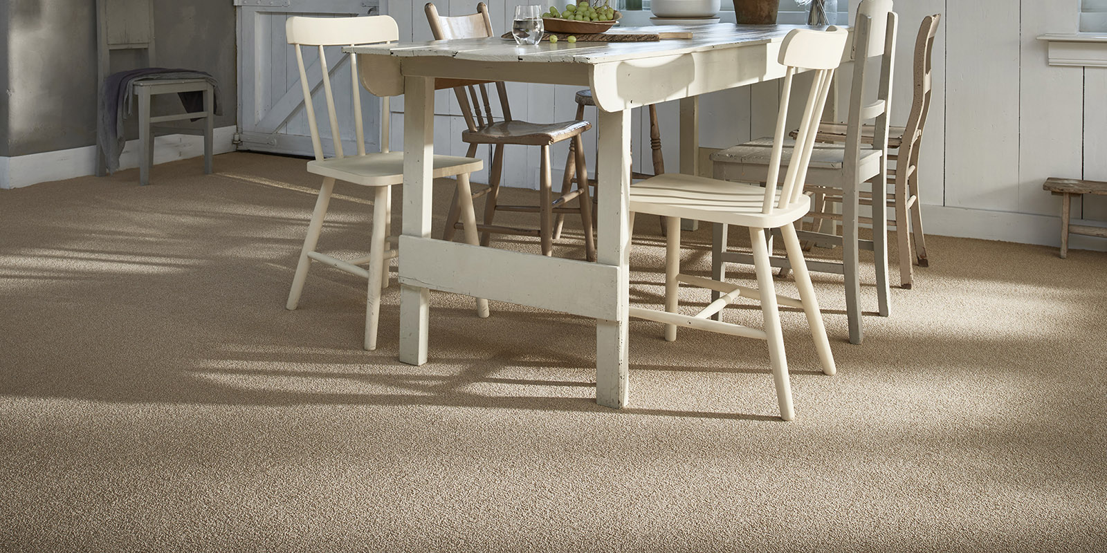 Килимове покриття Associated Weavers Pearl 34