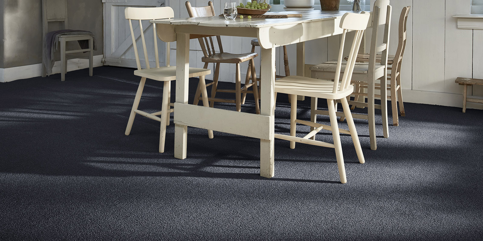 Килимове покриття Associated Weavers Pearl 78