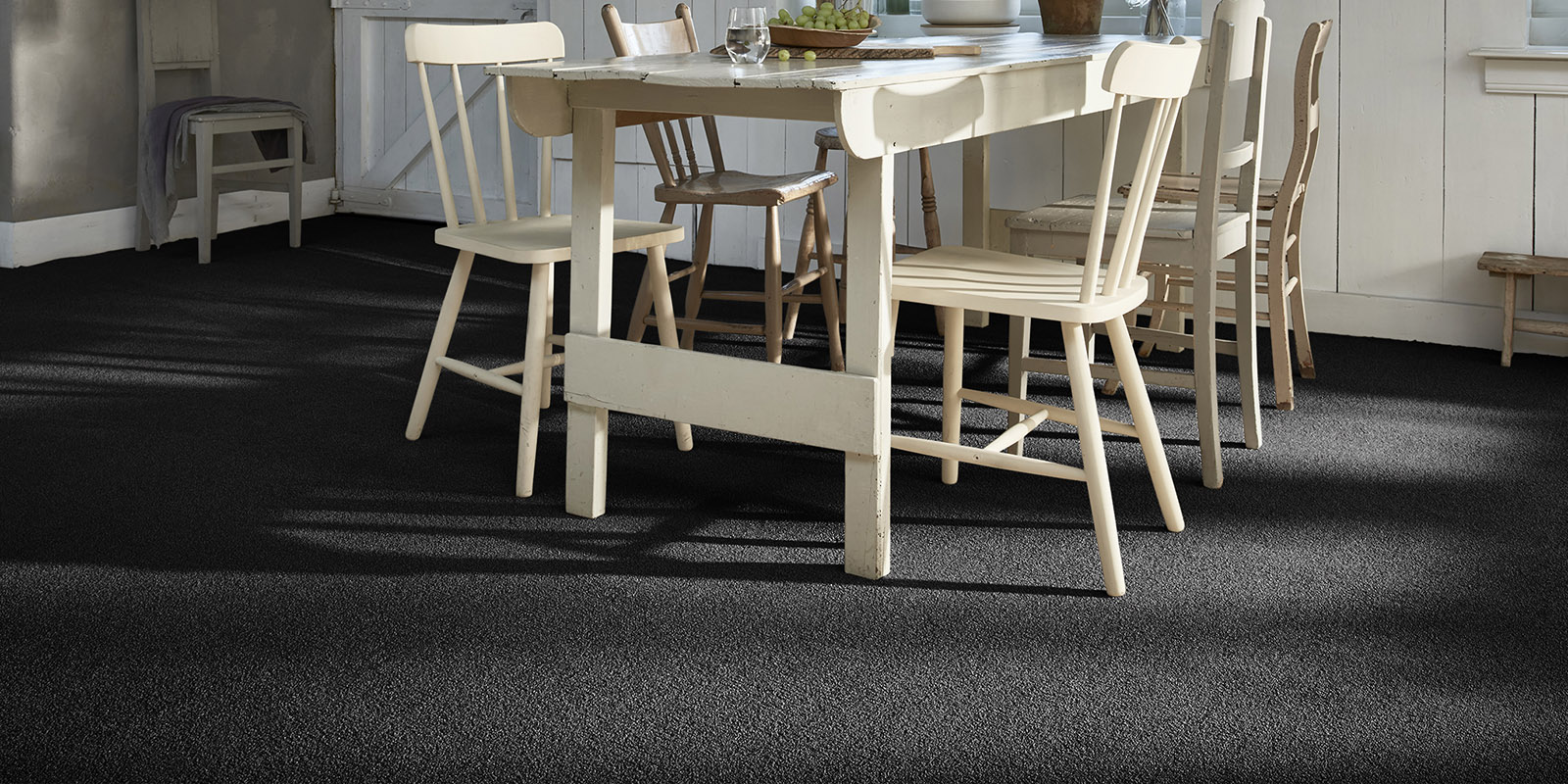 Килимове покриття Associated Weavers Pearl 98